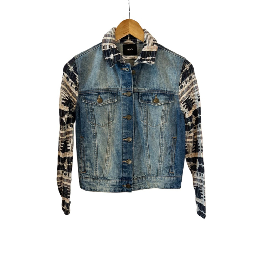 BDG Denim Stone Wash Stretch Fitted Embroidered Sleeve Boho ButtonUp Jean Jacket